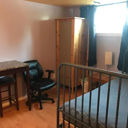 Ranny'S Private Rooms Calgary Exterior photo